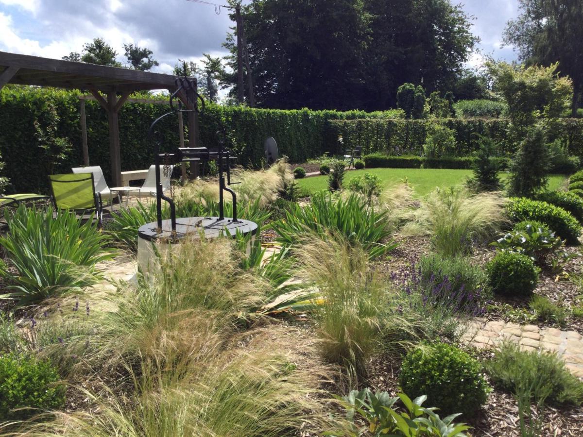 Le Clos-Masure De Beatrice Montreuil-en-Caux 外观 照片